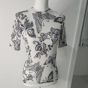 Monochrome Floral Women's Short Sleeve Top